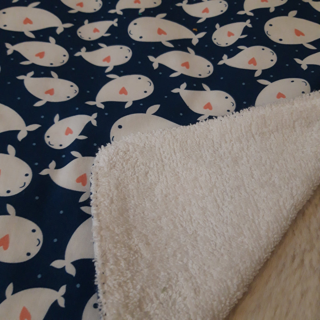 Bavoir élastique baleine