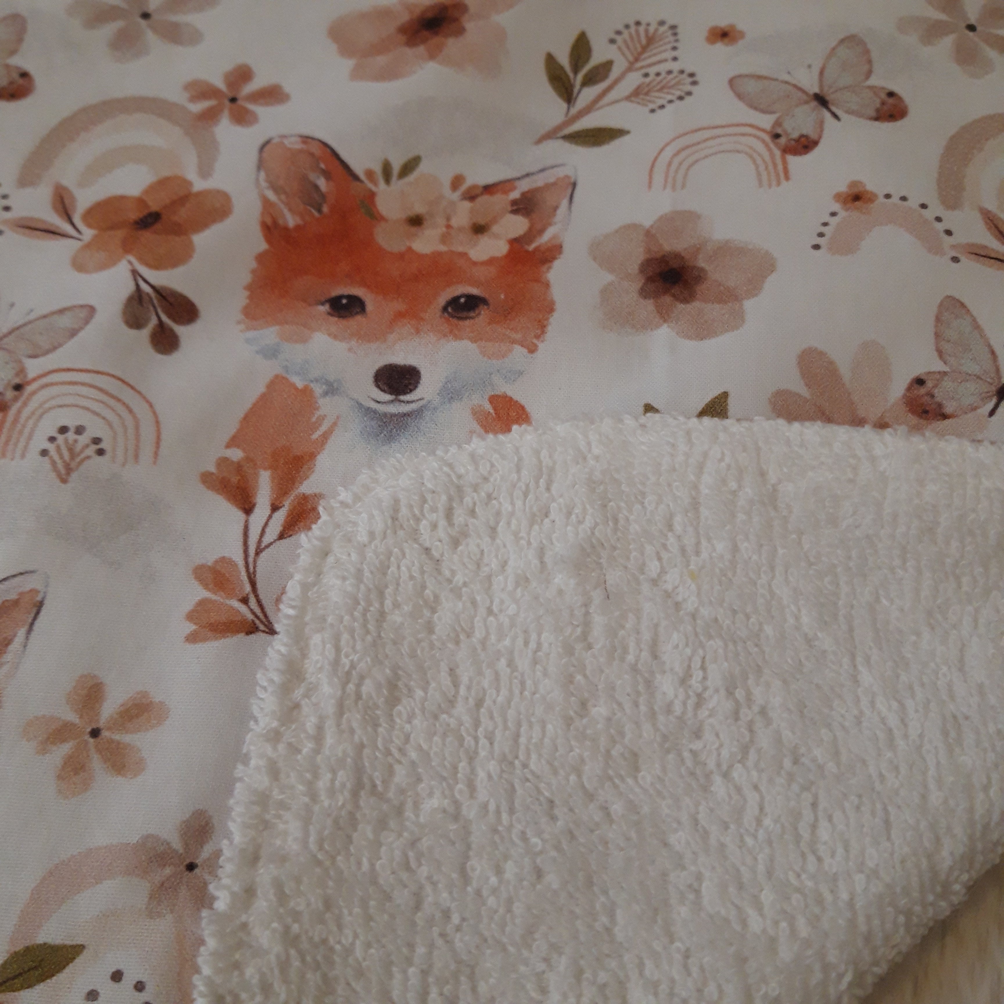 Bavoir élastique renard fleuri
