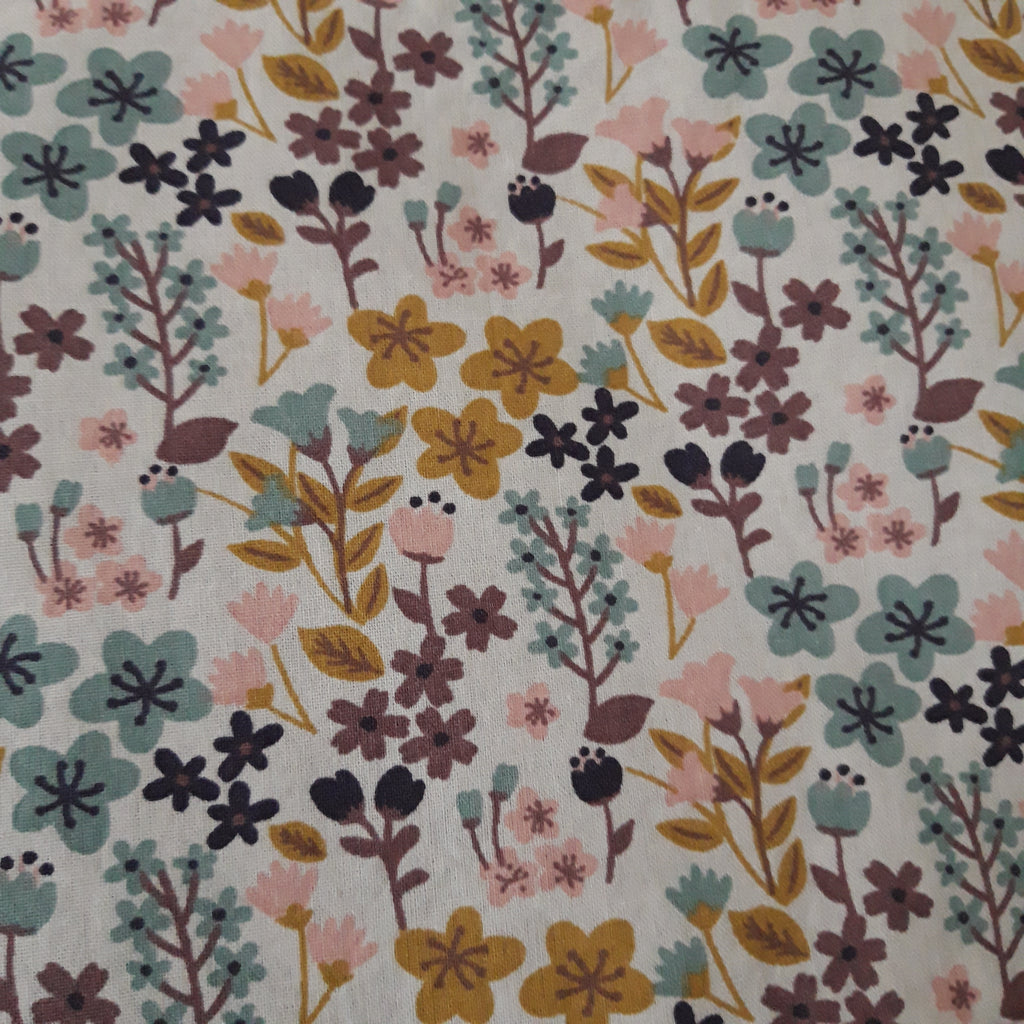 Bavoir fleur velours - fleurs violettes