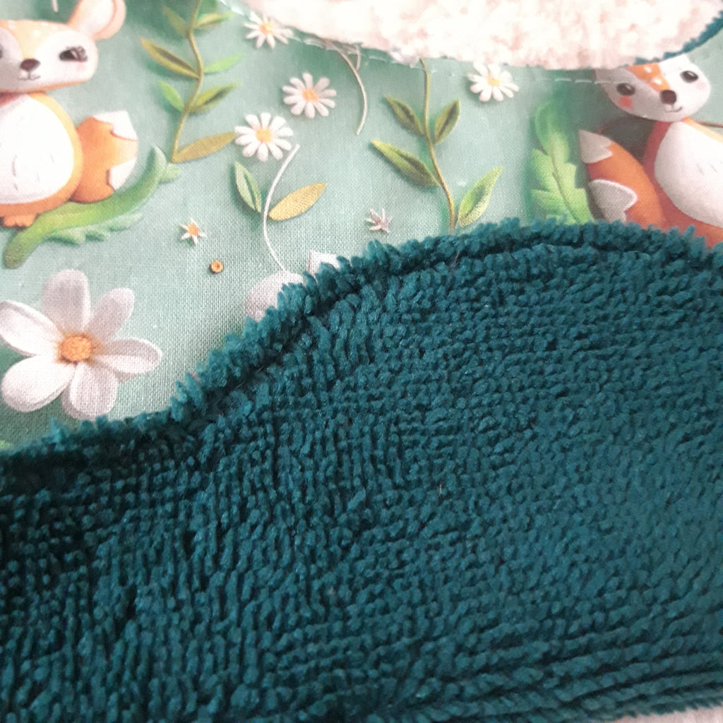 Bavoir fleur velours - faon