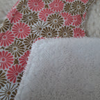 Bavoir bandana - Fleurs roses et dorées