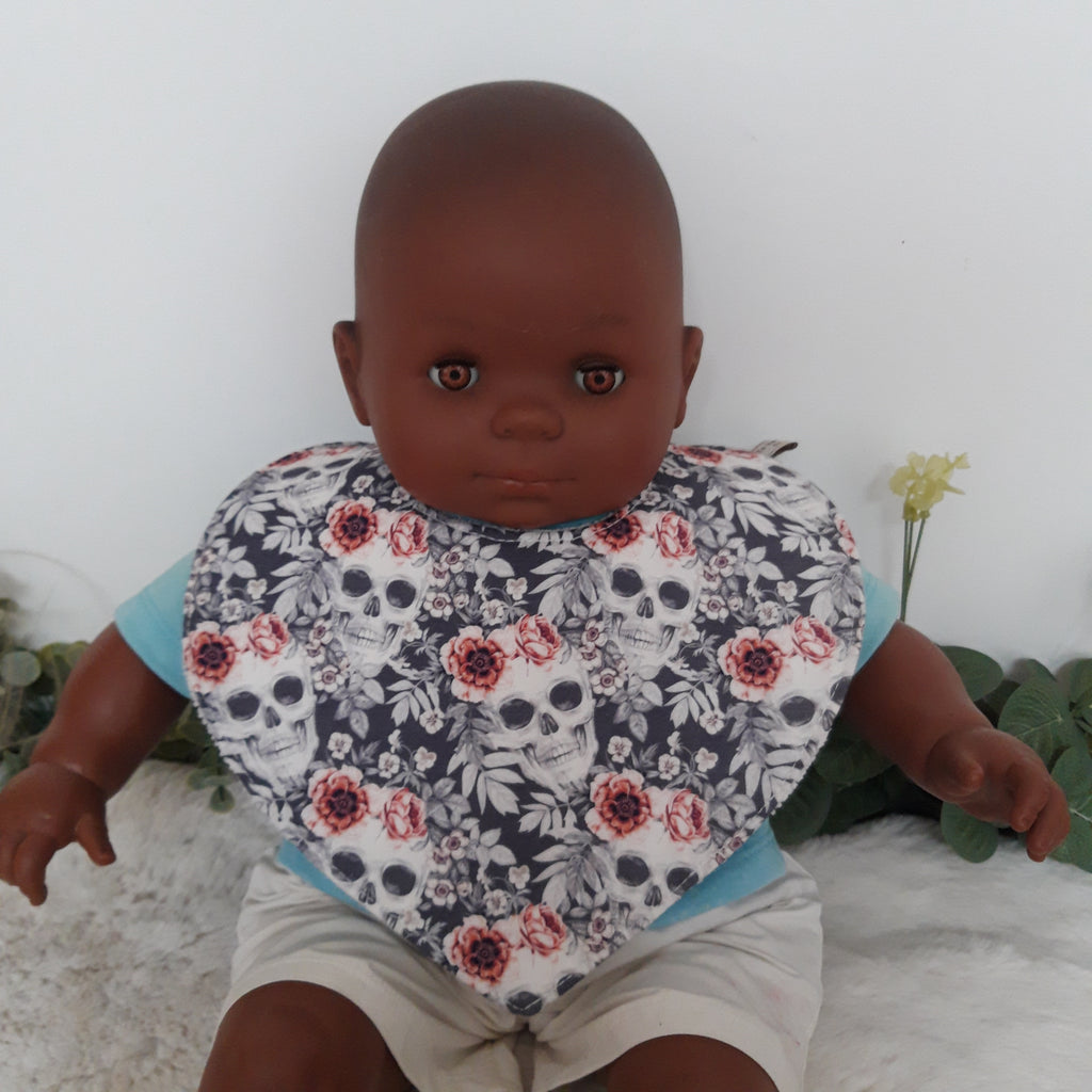 Bavoir bandana - Tête de mort fleurie