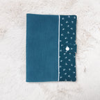 Protège carnet de santé bleu géométrique