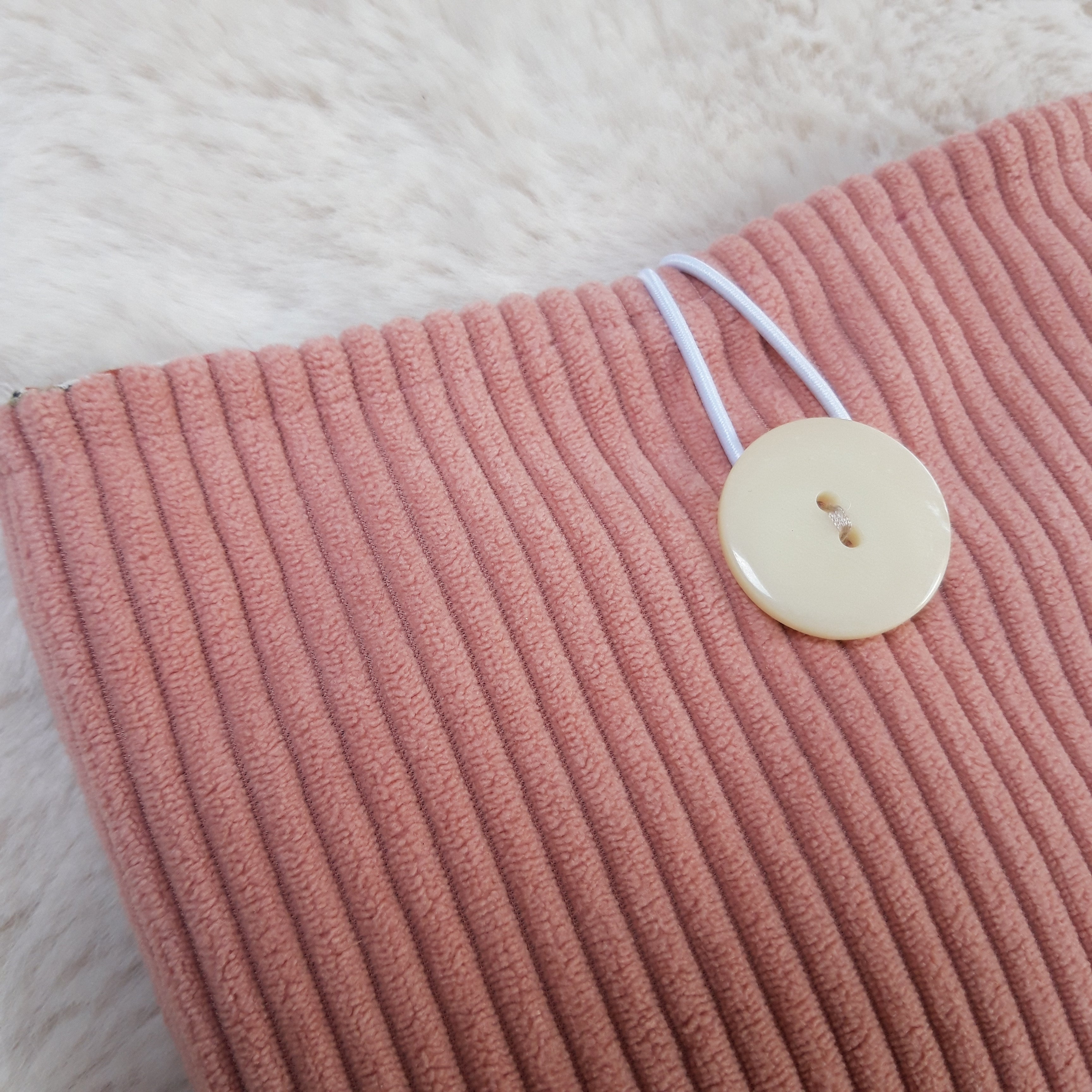 Pochette à livres velours rose et fleurs