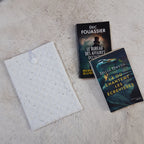 Pochette à livres blanc et oiseaux