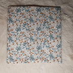 Protège livret de famille beige et fleuri