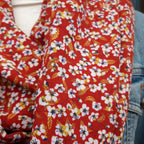 Double tour de cou été - Fleurs rouge et moutarde