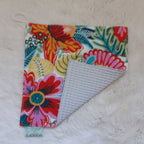 Essuie-tout avec lien grosses fleurs