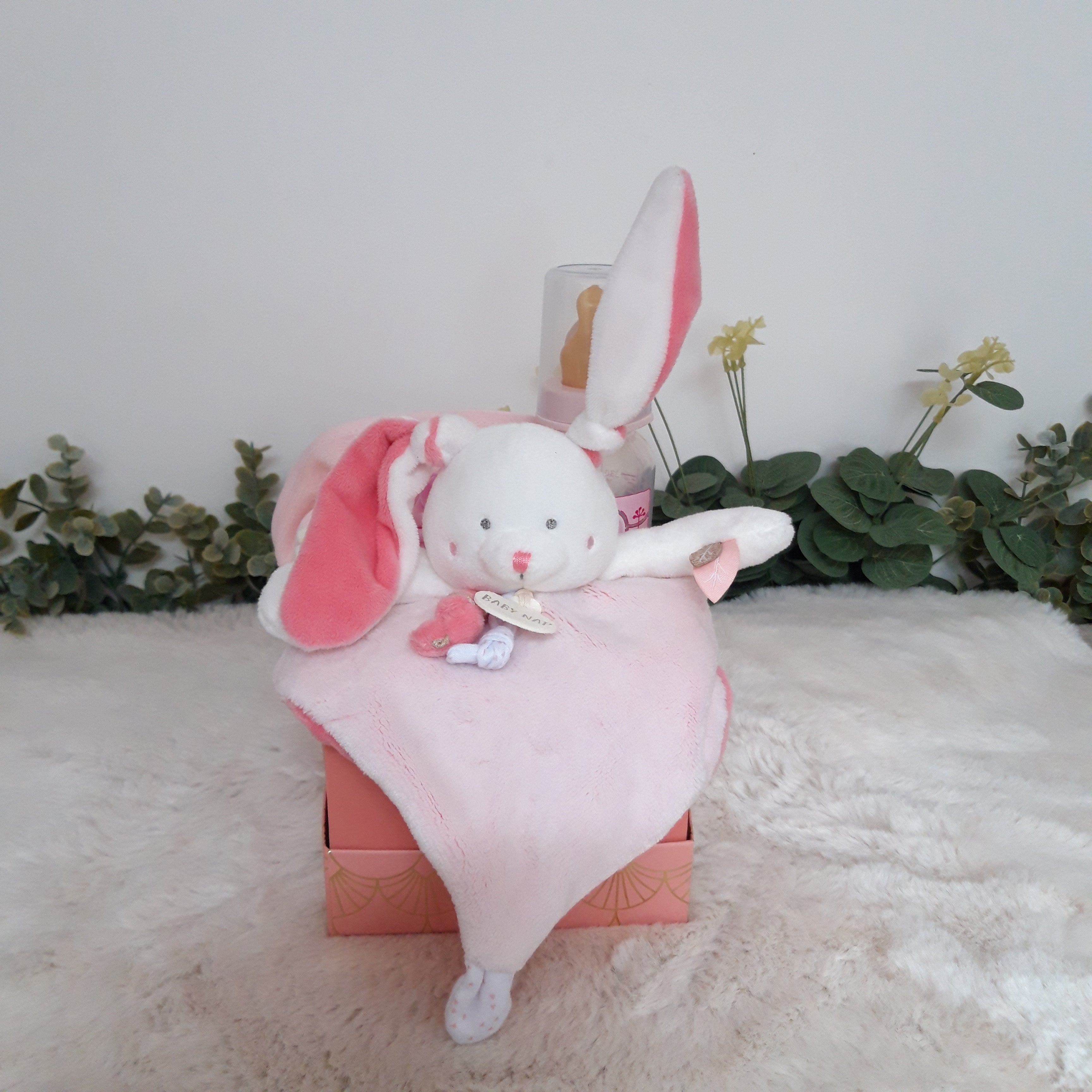 Gâteau de couches - Mini gâteau Lapin blanc et rose