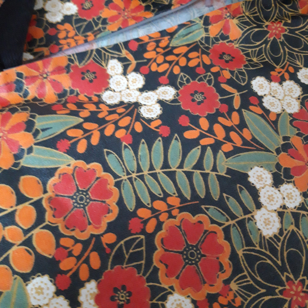 Sac à tarte en tissu enduit - Fleurs orange et noire