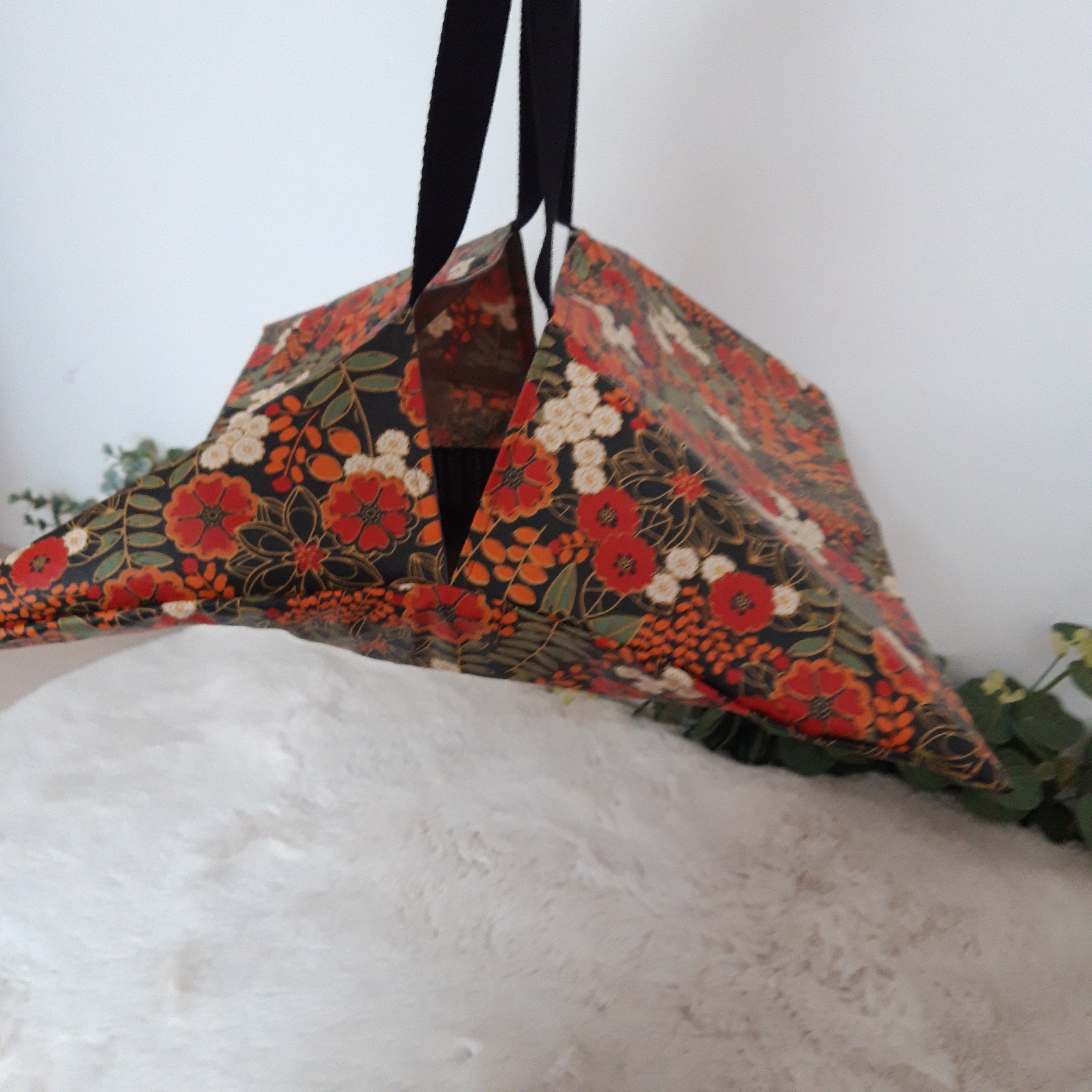 Sac à tarte en tissu enduit - Fleurs orange et noire