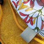 Tapis pieds au sec - Floral rouge et moutarde - Moutarde