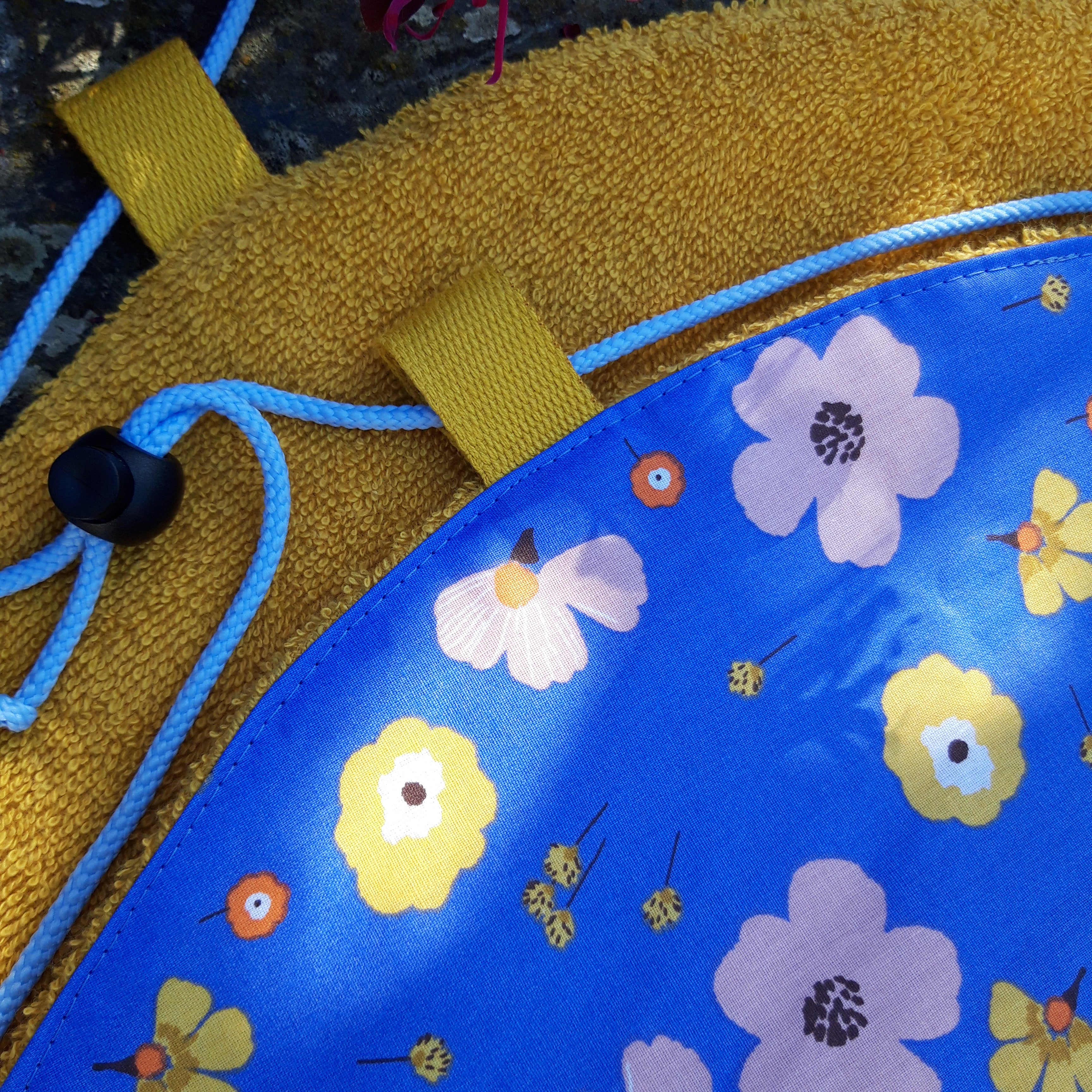 Tapis pieds au sec - Floral saumon et moutarde