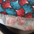 Couvercle à saladier bleu et fuschia