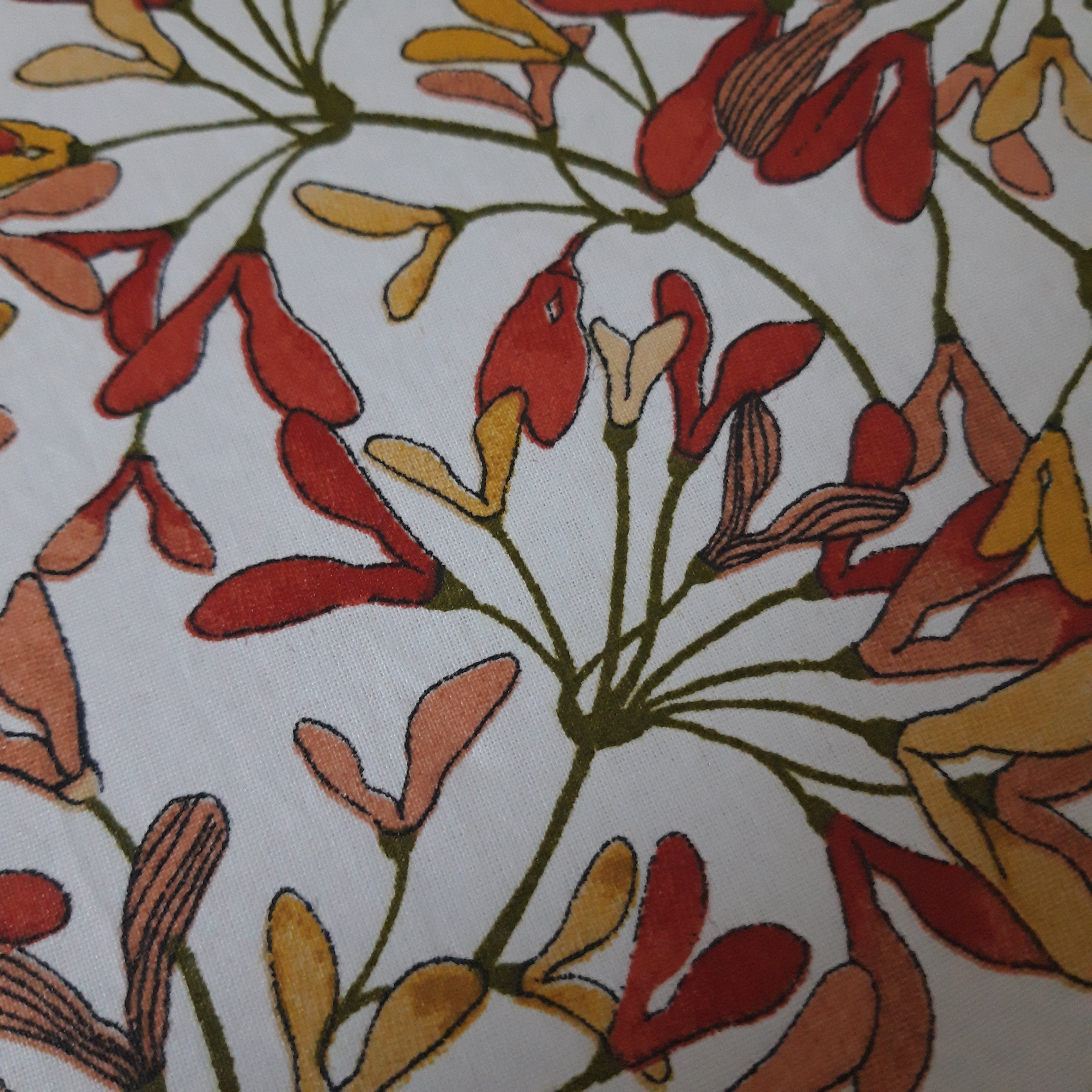 Couvercle à saladier petites fleurs orangées