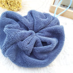 Fleur de douche bleue indigo