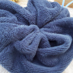 Fleur de douche bleue indigo