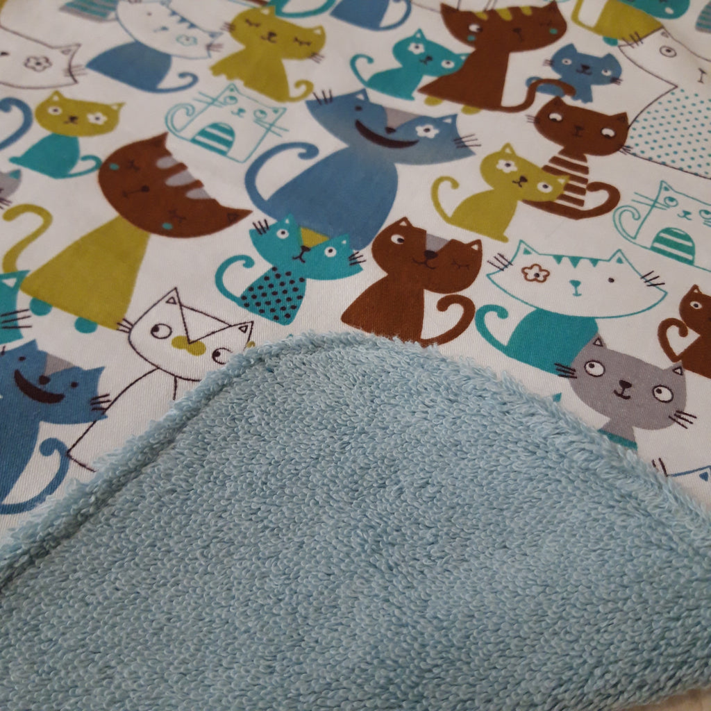 Bavoir élastique chat