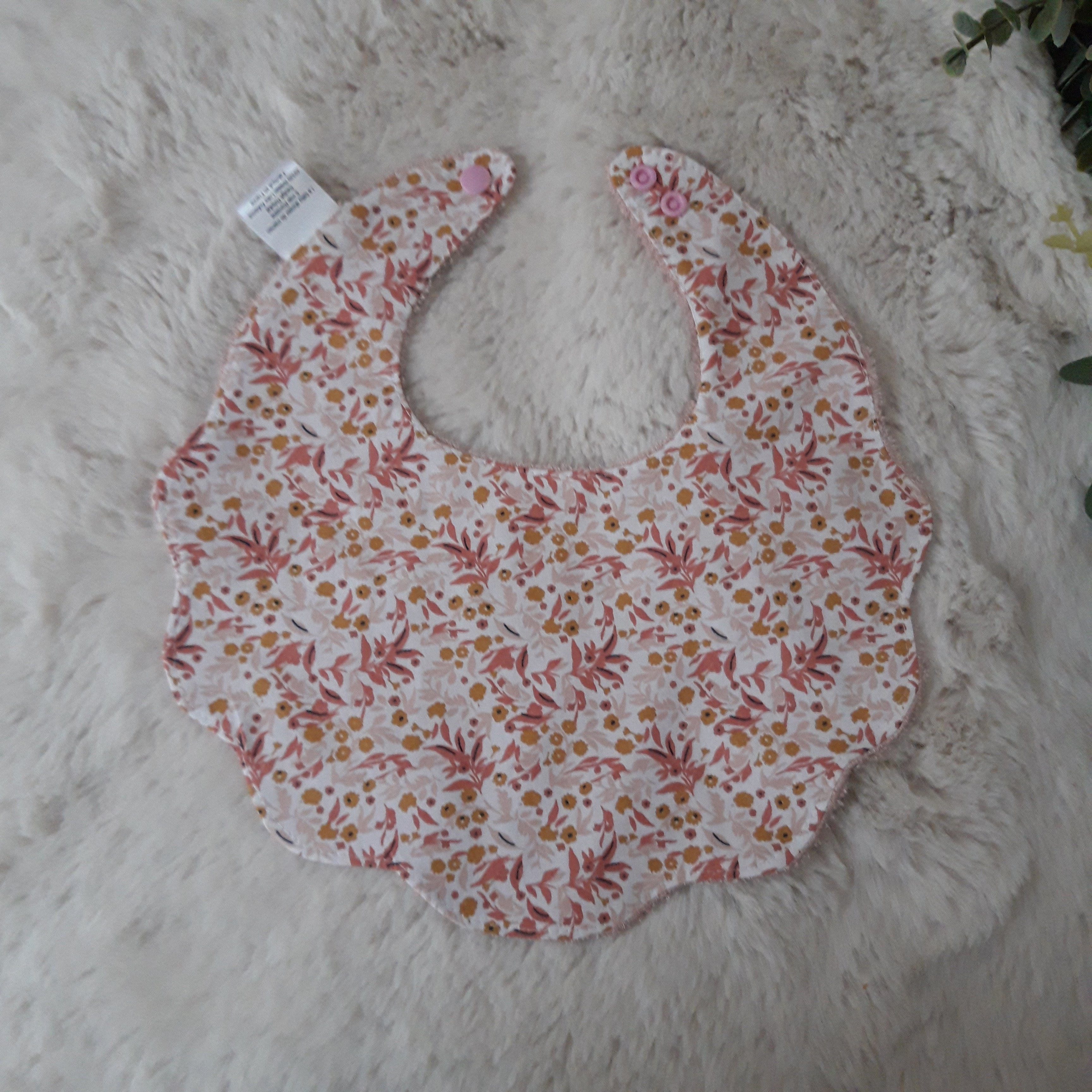 Bavoir fleur bambou - fleurs roses