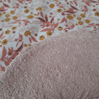 Bavoir fleur bambou - fleurs roses