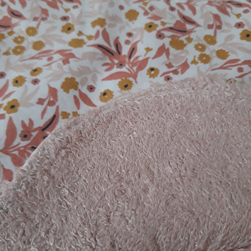 Bavoir fleur bambou - fleurs roses