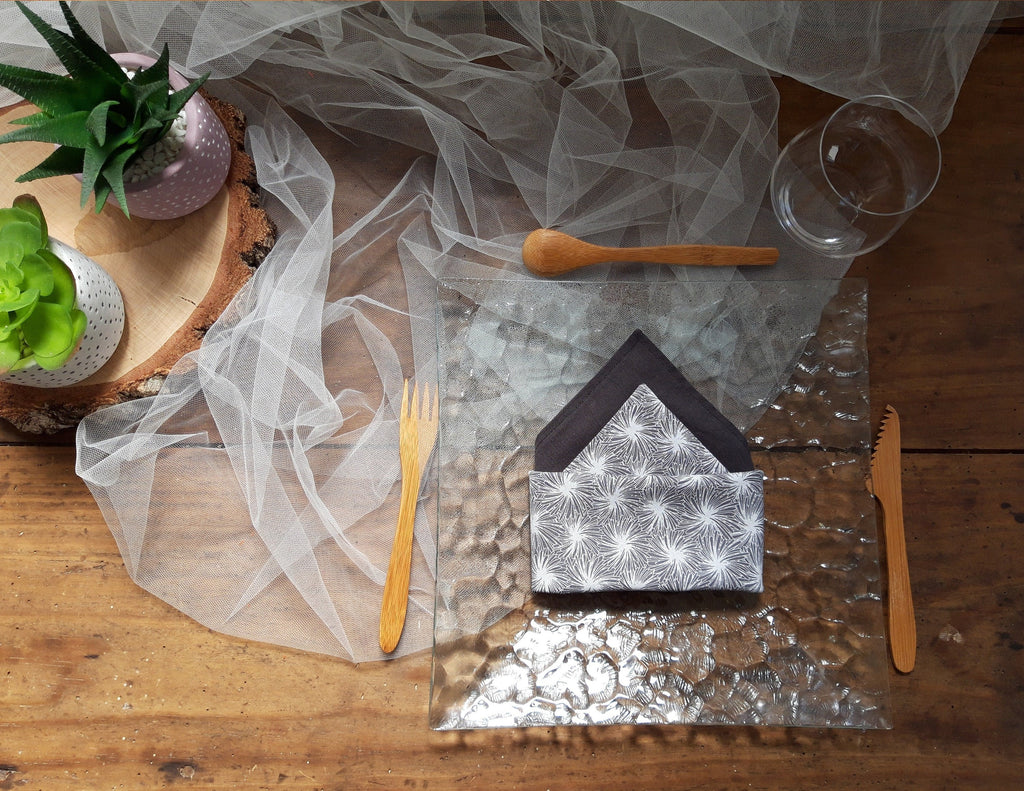 Serviette de table géométrique gris