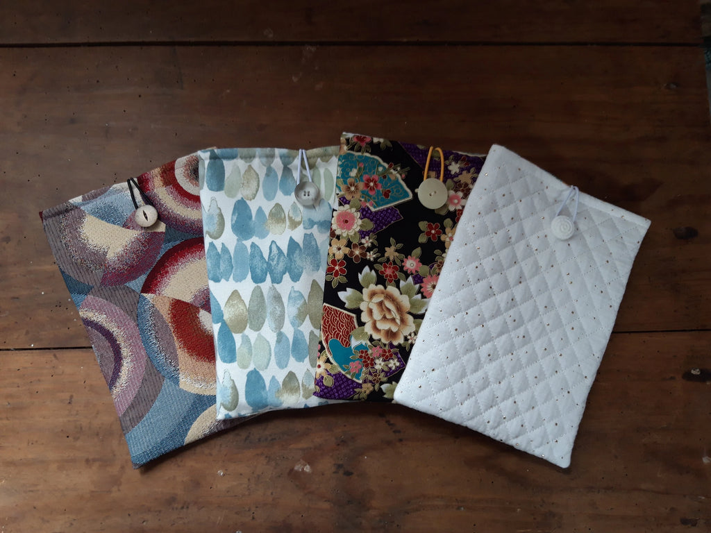Pochette à livres géométrique