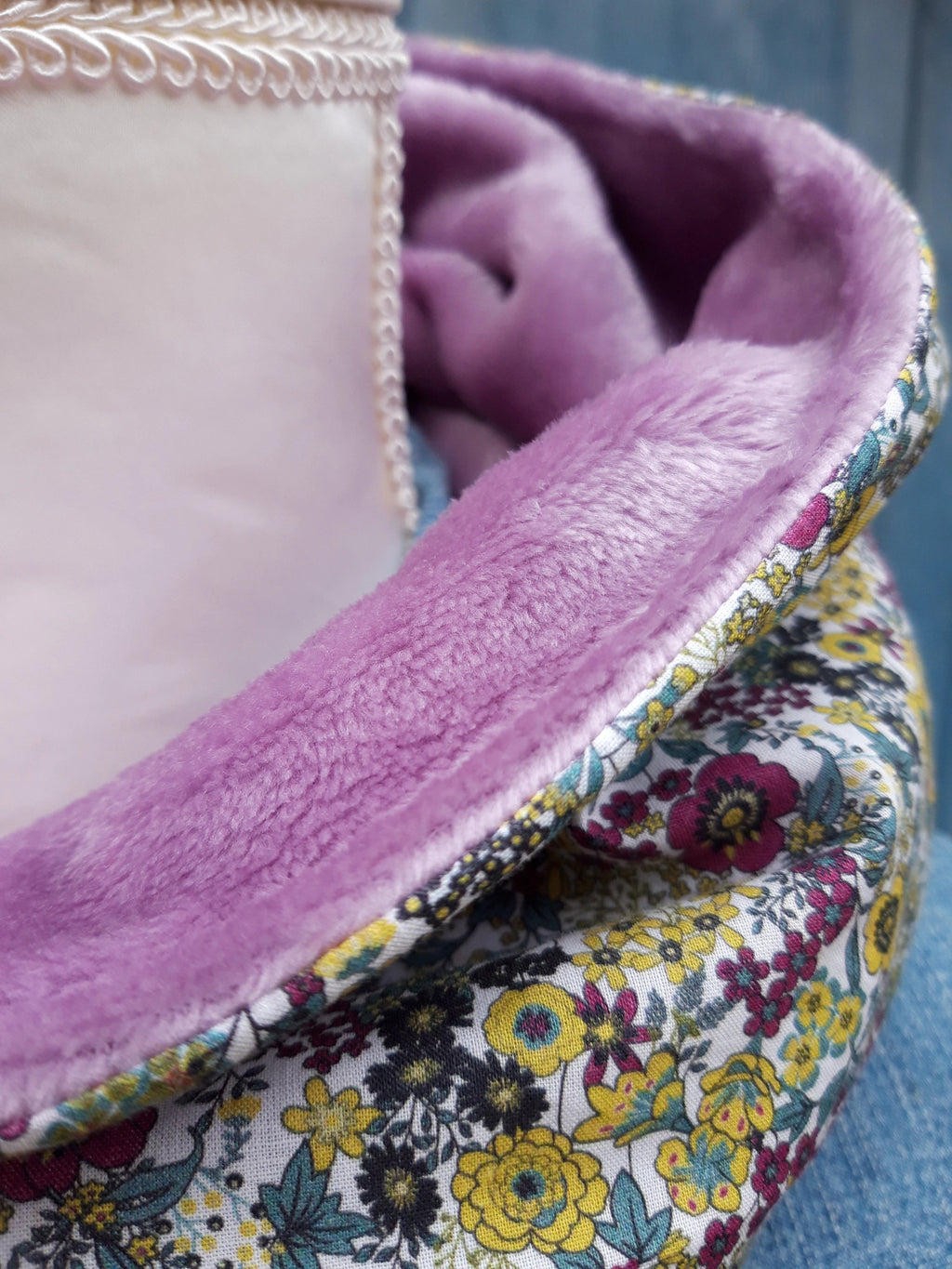 Tour de cou - Snood petite tête adulte ou grande tête enfant en polaire et polyester - Petites fleurs viollettes