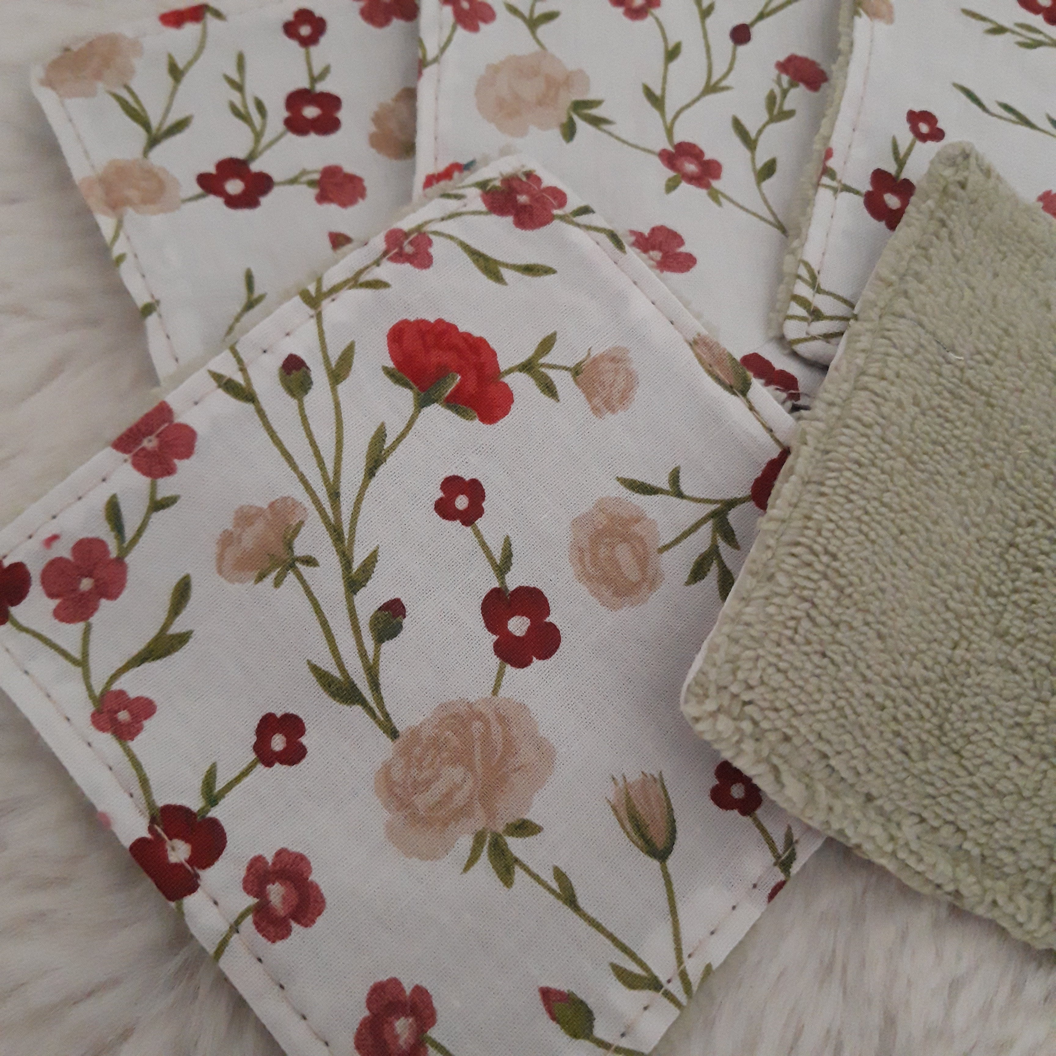 Lot de 5 lingettes fleurs rouges