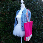 sac-cabas-velours-poche-accroche-cle-baby-shower-maman-fuschia-fleur