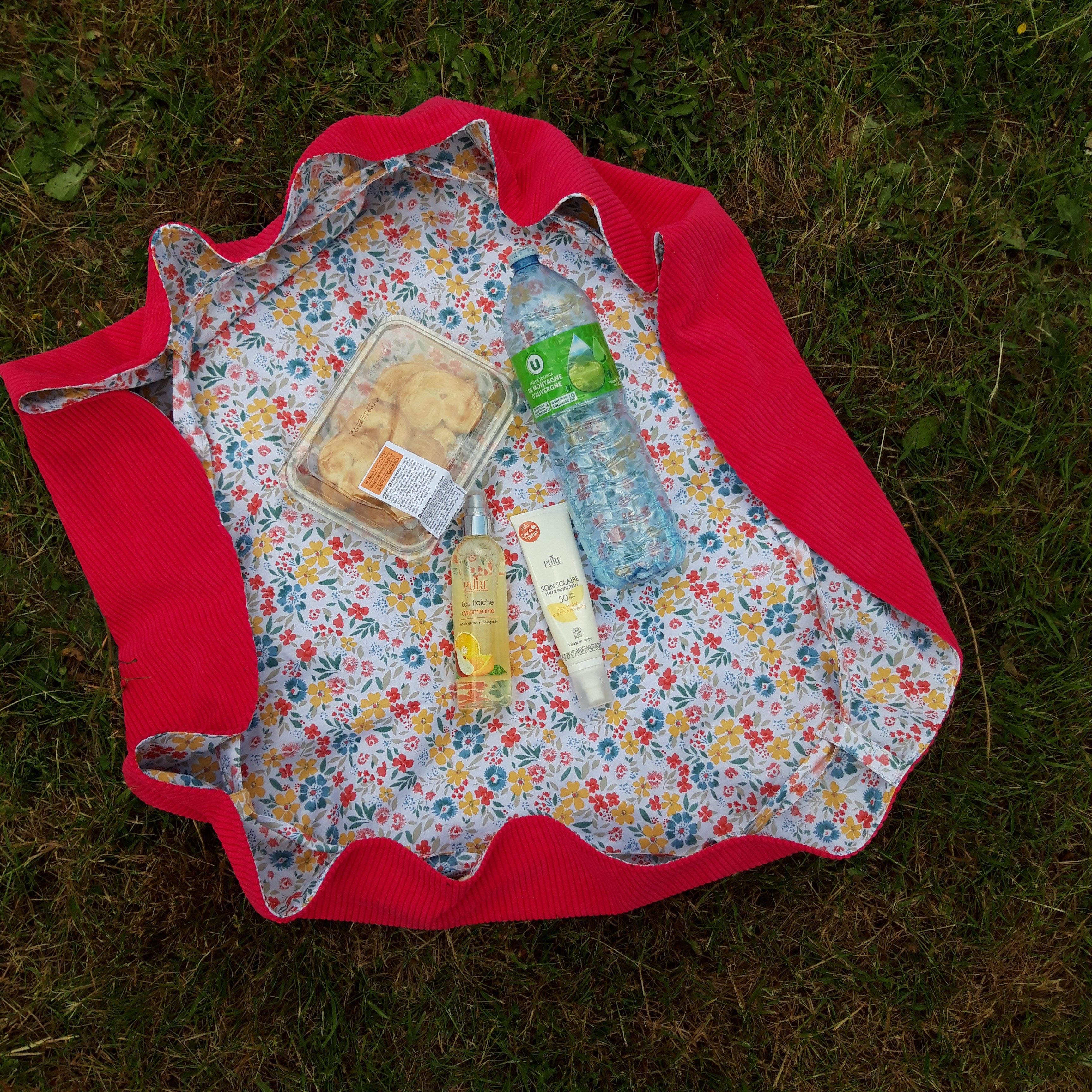 Sac fourre-tout pour les courses velours fuschia et petites fleurs