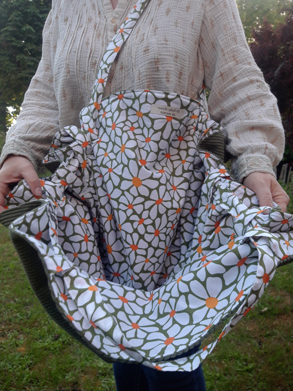 Sac fourre-tout pour les courses velours vert et grosses fleurs